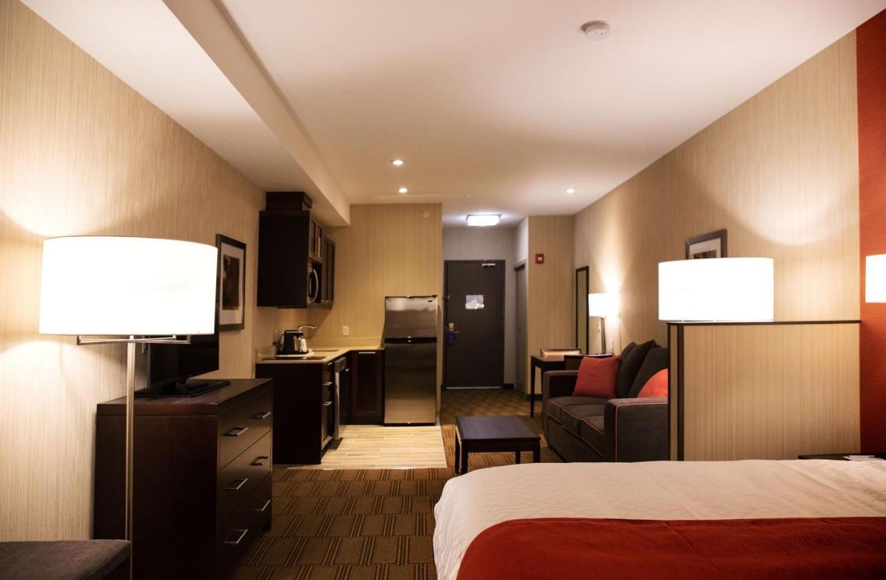 Best Western Plus Chateau Fort St. John Εξωτερικό φωτογραφία