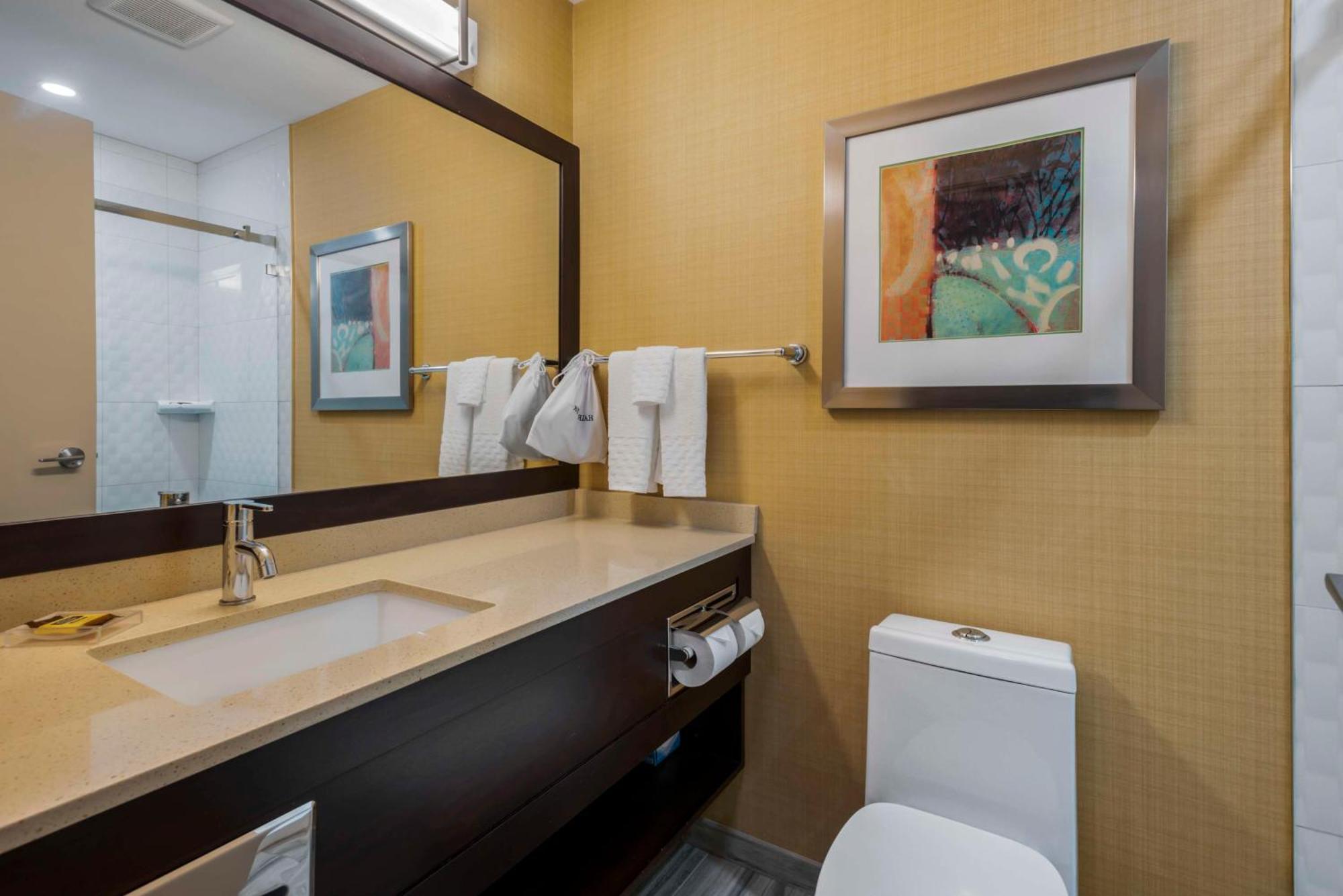 Best Western Plus Chateau Fort St. John Εξωτερικό φωτογραφία