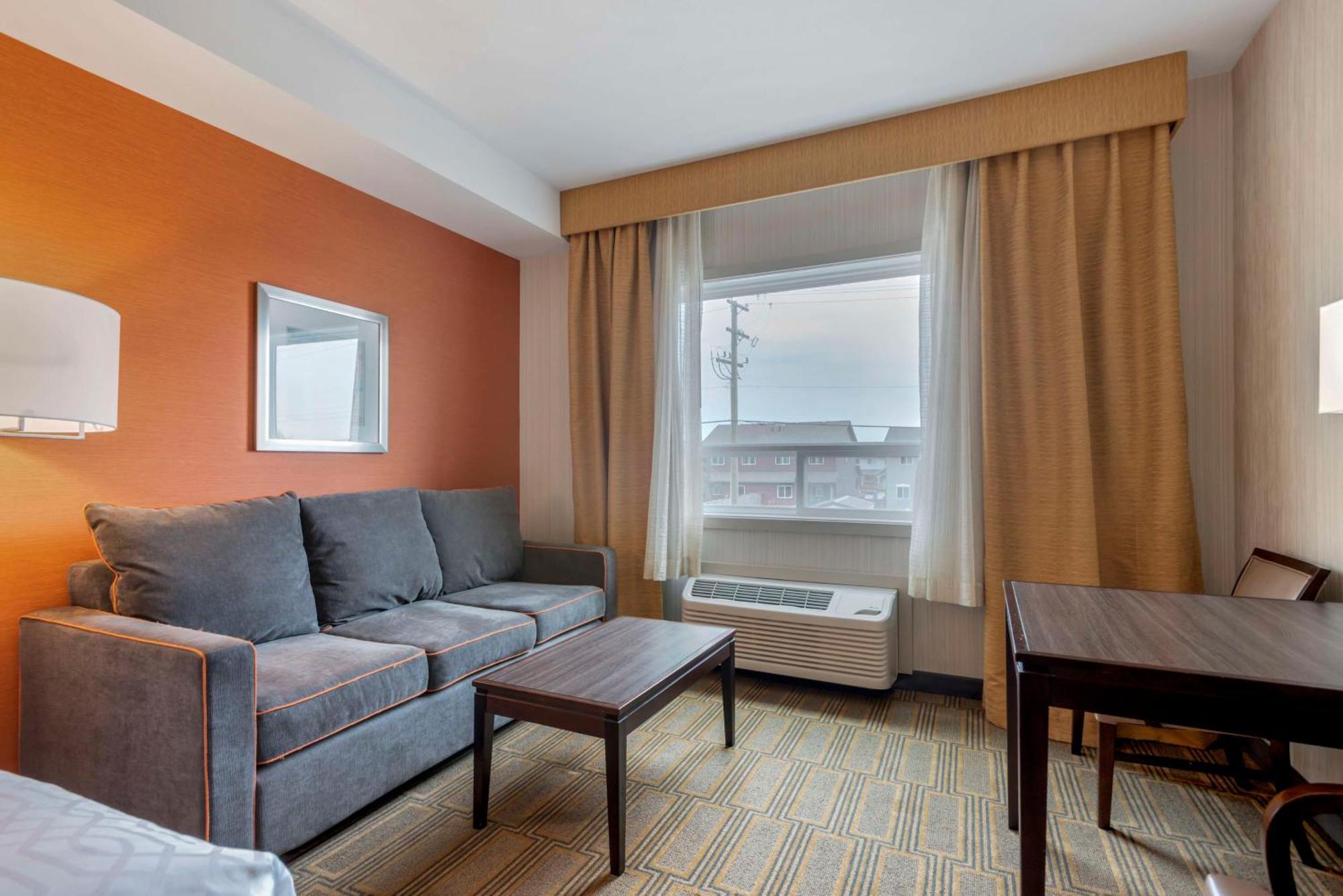 Best Western Plus Chateau Fort St. John Εξωτερικό φωτογραφία
