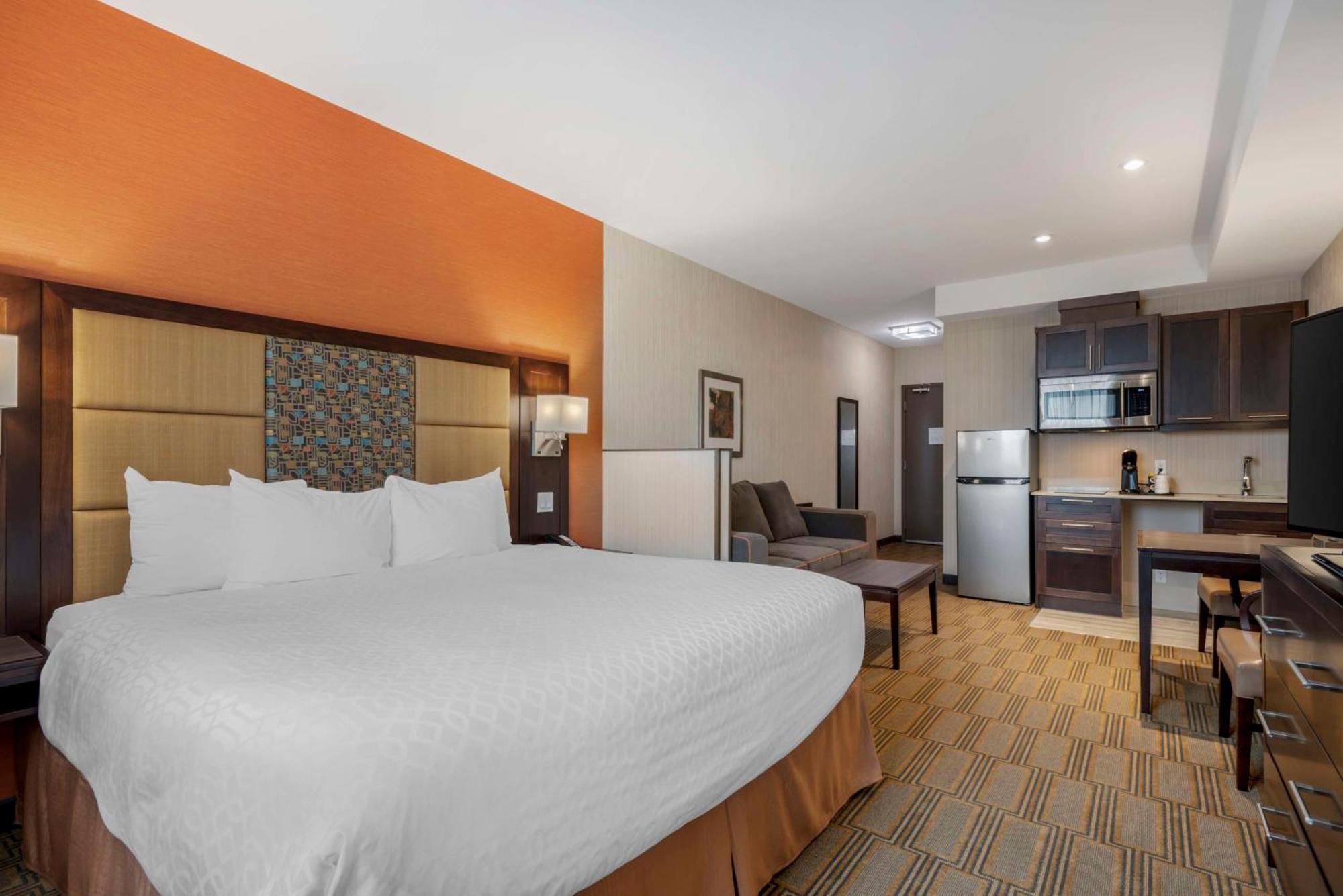 Best Western Plus Chateau Fort St. John Εξωτερικό φωτογραφία