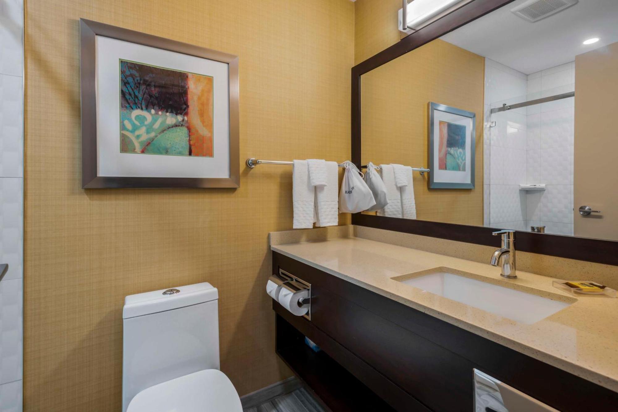 Best Western Plus Chateau Fort St. John Εξωτερικό φωτογραφία