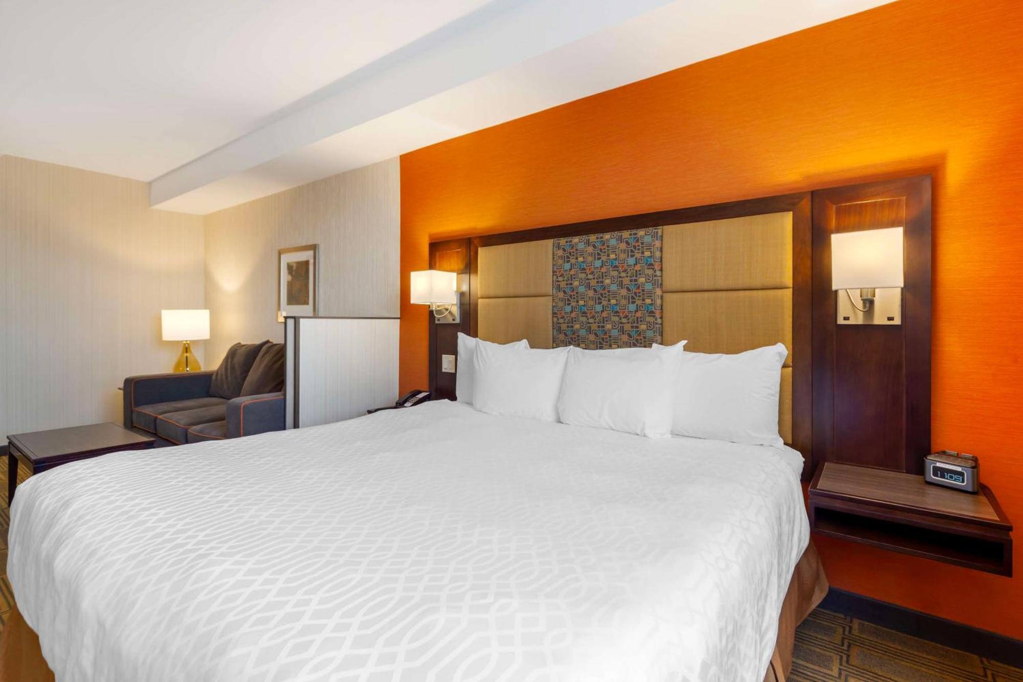 Best Western Plus Chateau Fort St. John Εξωτερικό φωτογραφία