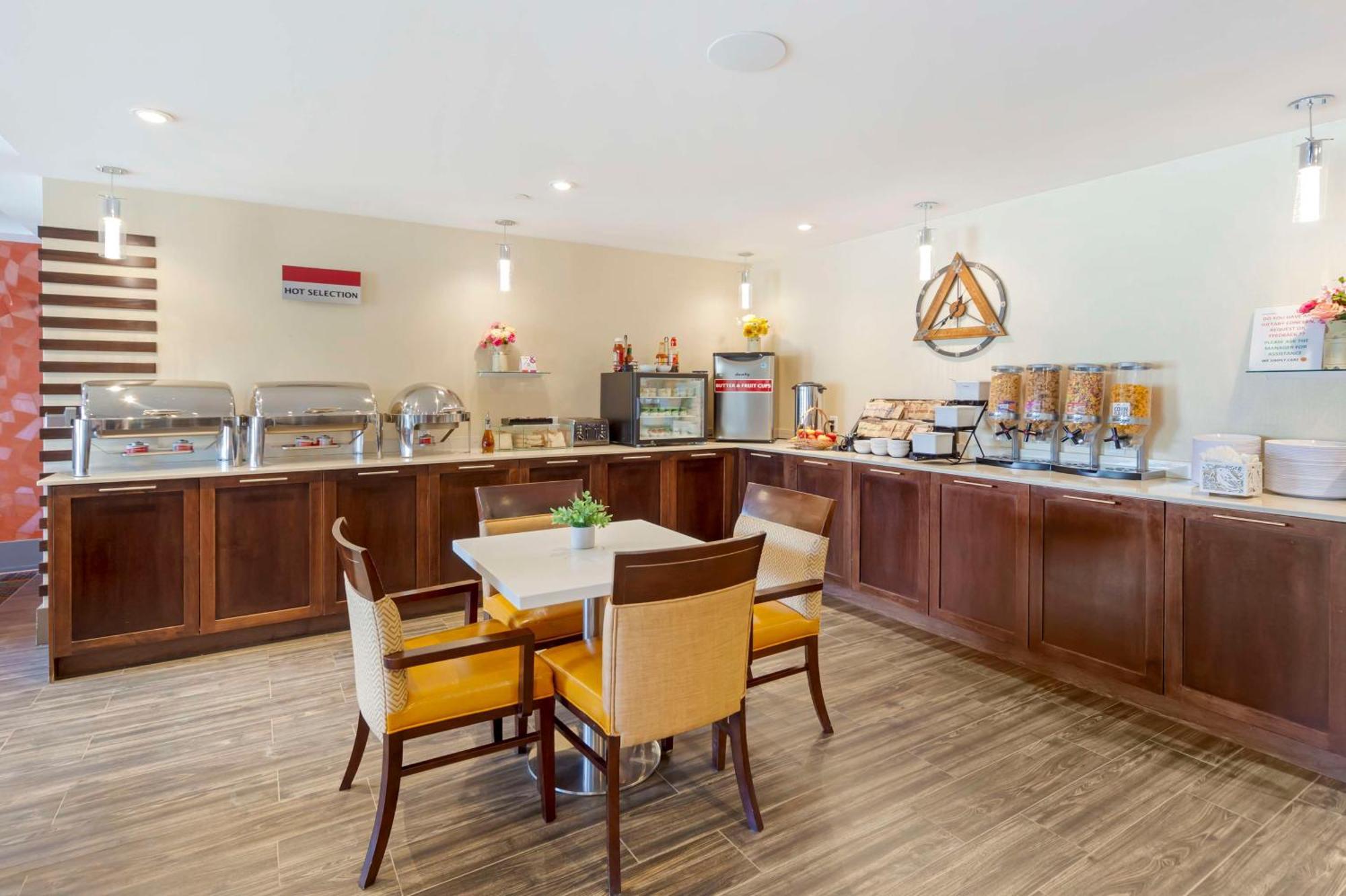 Best Western Plus Chateau Fort St. John Εξωτερικό φωτογραφία