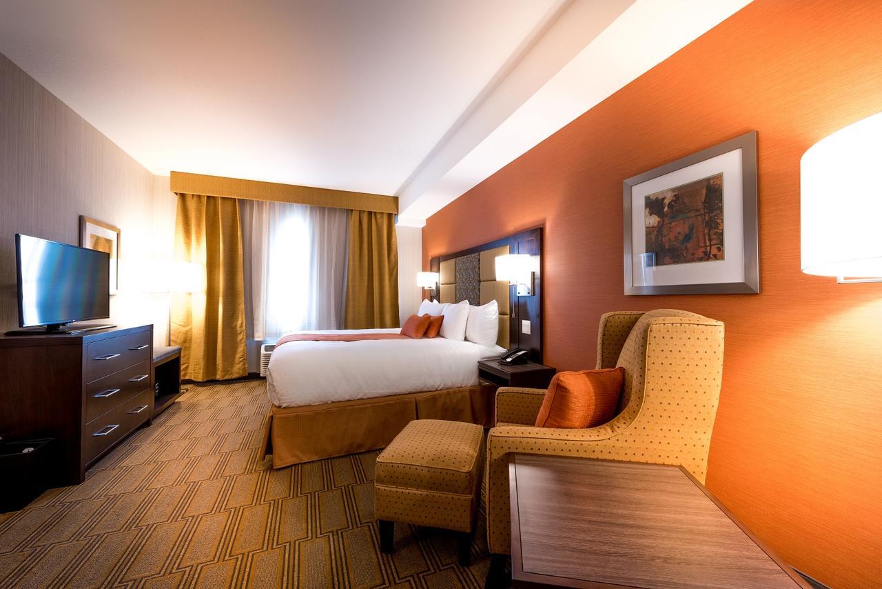 Best Western Plus Chateau Fort St. John Εξωτερικό φωτογραφία